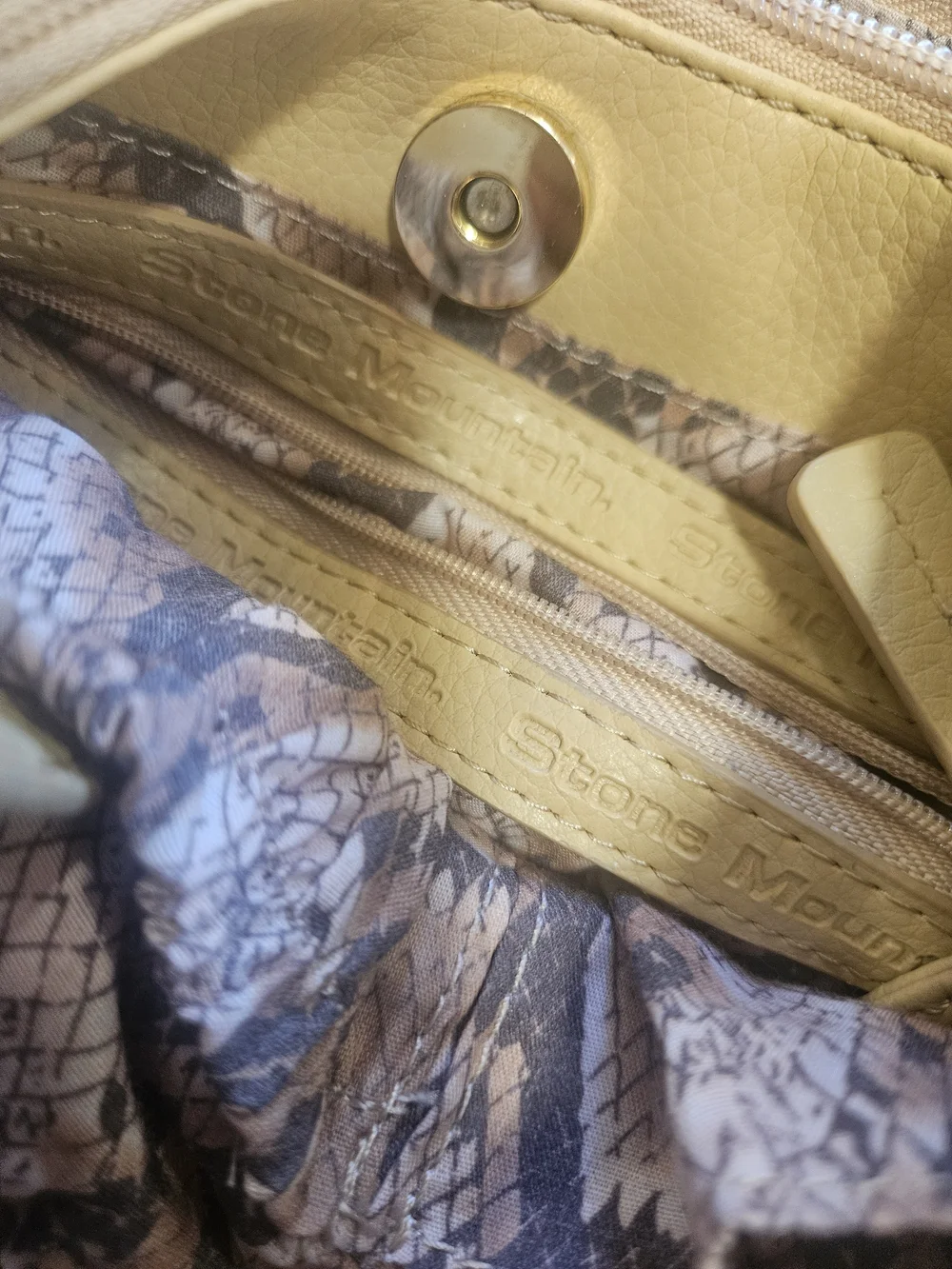 Stone Mountain Leather Hobo Shoulder Bag Purse & Matching Wallet Combo Beige